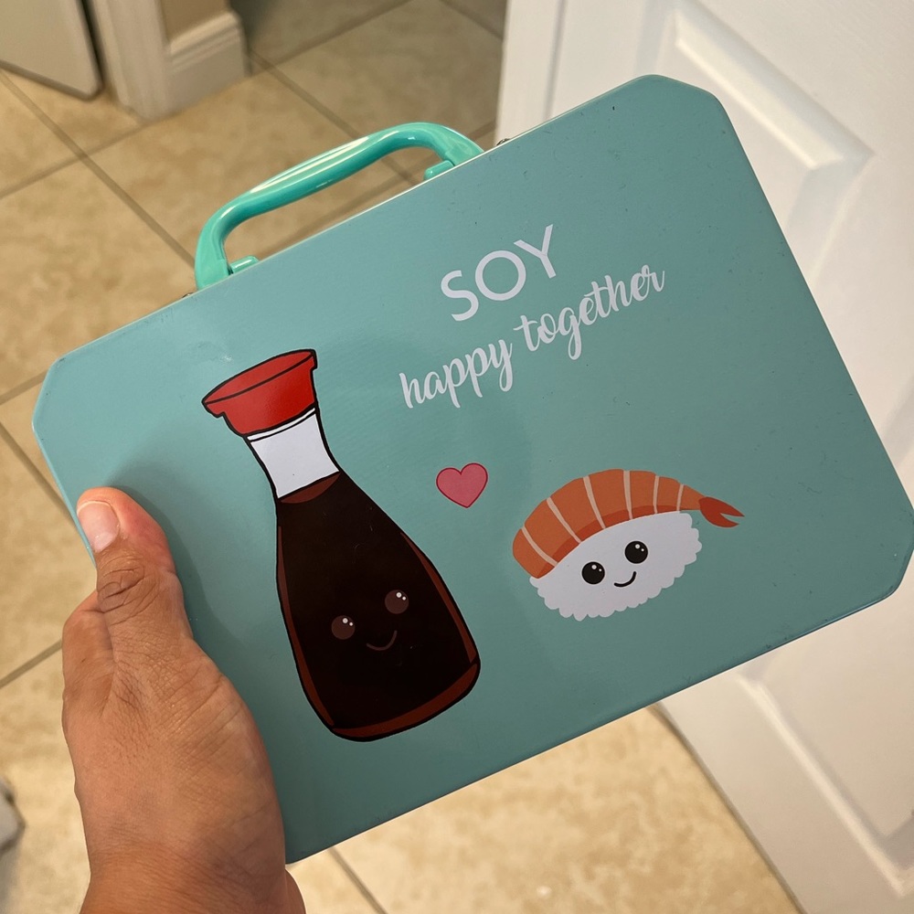 Lunch box